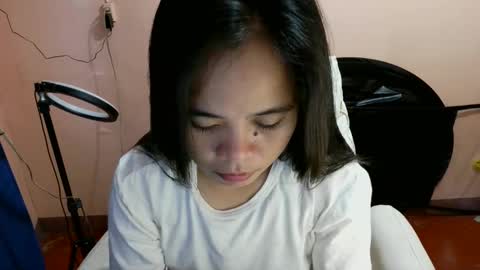 Snapshot of mae_lovers234xx chatting on February 24, 1:46 am mae_lovers234xx online show from February 24, 1:46 am