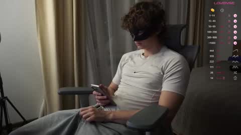 Mike XMaestro 3369 online show from October 4, 5:55 pm