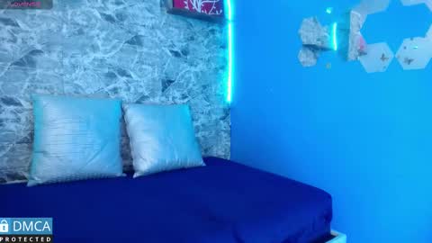 maevekuro online show from March 4, 1:55 am