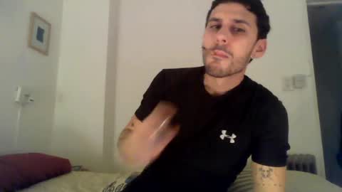 maggicboy29 online show from August 2, 3:52 am
