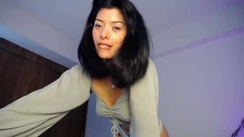 Snapshot of maggie_raver chatting on October 4, 4:27 pm maggie online show from October 4, 4:27 pm