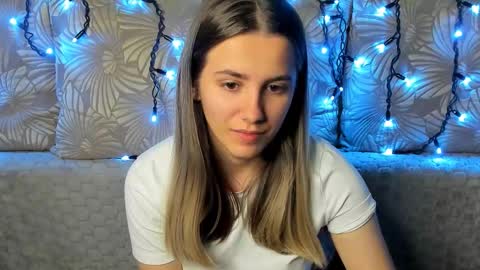 Maggie online show from October 23, 2:57 am