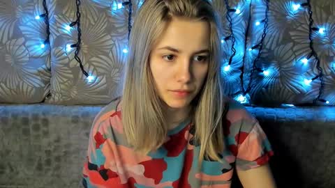 Maggie online show from March 7, 4:23 am