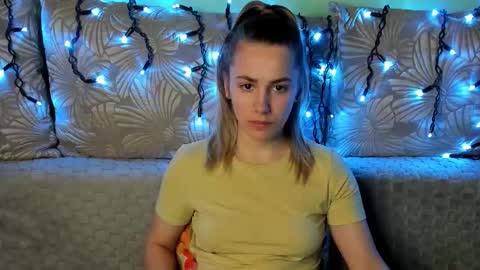 Maggie online show from January 10, 3:12 am