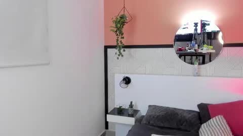   online show from January 10, 9:42 pm