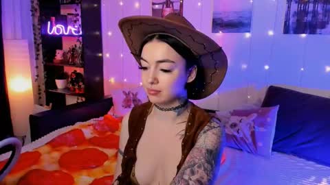 Snapshot of magic_alie chatting on September 26, 8:17 pm Magic Allie online show from September 26, 8:17 pm
