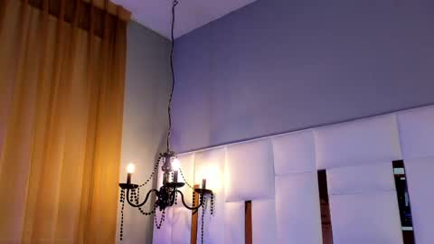 Snapshot of magic_marg chatting on March 12, 12:53 am Marge online show from March 12, 12:53 am