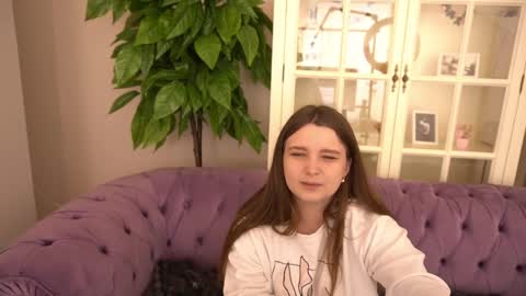 Emily online show from May 19, 12:23 pm