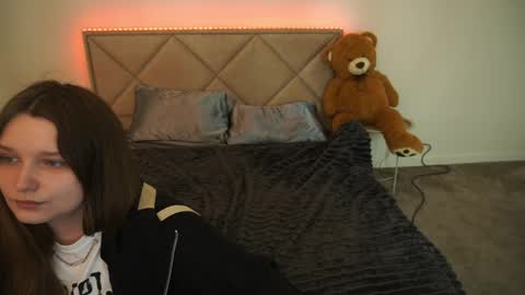 Emily online show from May 22, 7:15 am