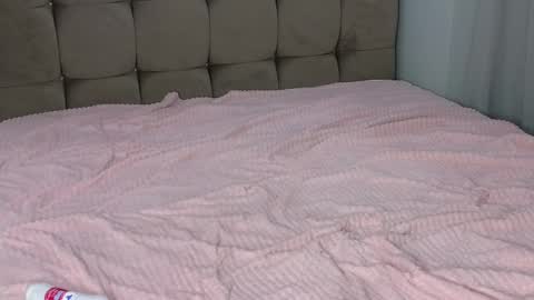 Snapshot of magnificent_angel chatting on February 19, 10:31 pm Sasha online show from February 19, 10:31 pm
