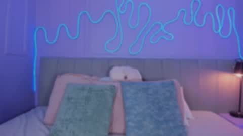 Mai online show from October 21, 8:01 pm