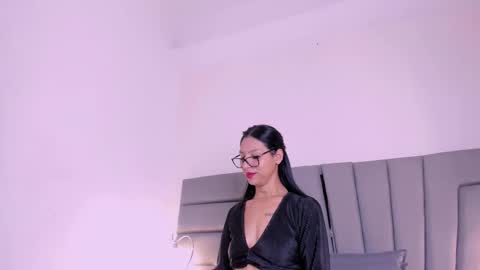 maia_520 online show from March 25, 7:09 pm