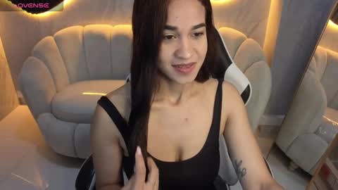 Snapshot of maia_tx chatting on September 25, 12:56 pm Online 800 to 1400 online show from September 25, 12:56 pm