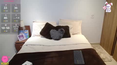    t  online show from September 15, 4:03 am