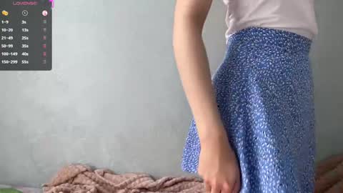 M I A online show from May 14, 11:52 am
