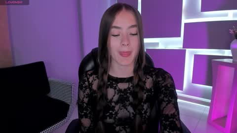  Maia  online show from October 22, 7:59 pm