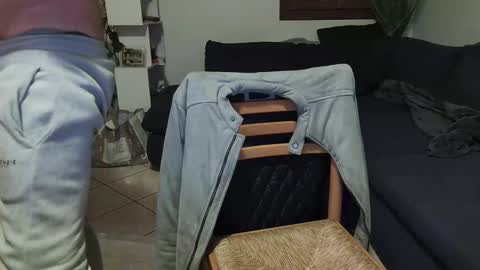 maialinofriuli online show from November 13, 4:37 am