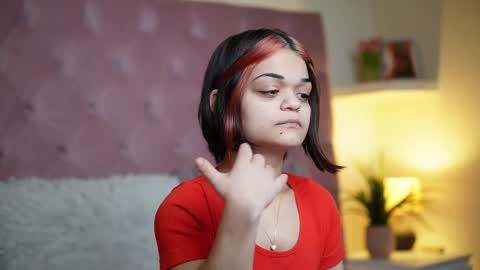  Maia  online show from January 7, 9:53 pm