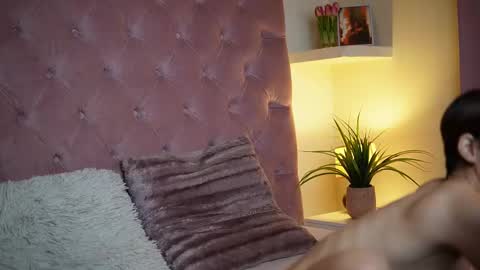  Maia  online show from September 10, 9:38 pm