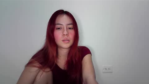 Snapshot of maiarosse_ chatting on March 10, 5:22 am MaiaRosse  online show from March 10, 5:22 am