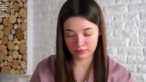 Lucy online show from November 22, 2:32 am