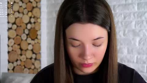 Lucy online show from November 4, 2:13 am