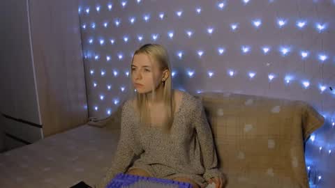 Your kitty online show from February 6, 3:31 pm