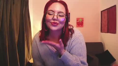 Snapshot of maily_888 chatting on December 10, 2:05 am maily online show from December 10, 2:05 am