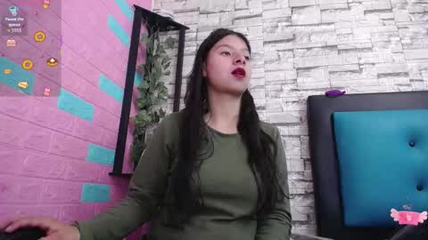  MAILY CAN  online show from November 6, 1:03 pm