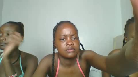 maira luv1 online show from December 18, 8:31 am