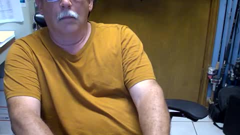 Snapshot of majormike34 chatting on September 13, 12:29 pm majormike34 online show from September 13, 12:29 pm