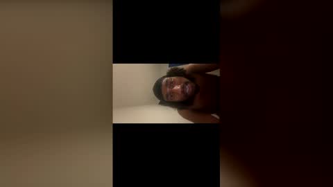 makemethenslut online show from June 6, 11:38 am