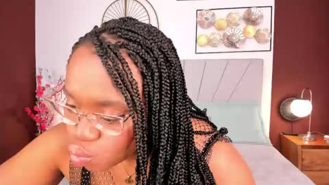 makena online show from April 13, 3:11 am