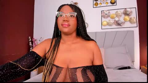 makena online show from October 14, 3:31 am