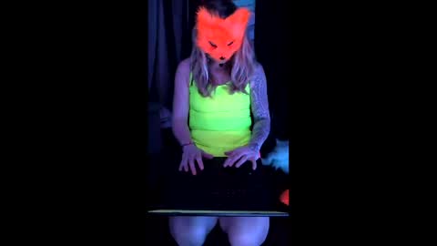 makewhatsmineyours online show from March 2, 6:03 pm