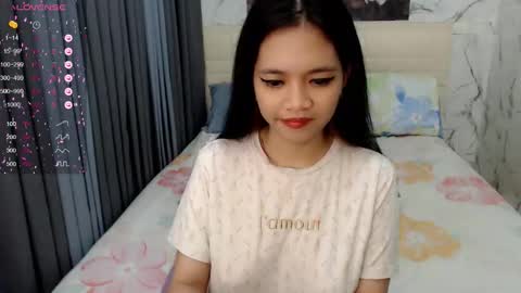 Nathalie and Anne online show from September 30, 10:59 am