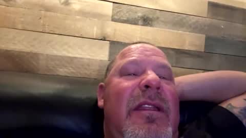 makeyousquirt1969 online show from January 14, 6:32 am