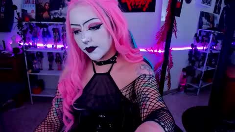 ...  ... online show from September 17, 11:30 pm