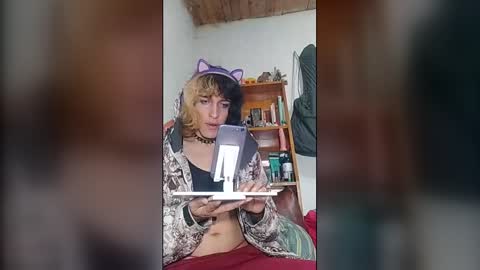 makimorningstar online show from March 29, 8:21 pm