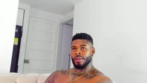 Makonnen online show from November 19, 5:51 am