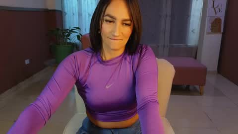 Snapshot of malen_fitnessmilf chatting on October 5, 12:13 pm malen_fitnessmilf online show from October 5, 12:13 pm