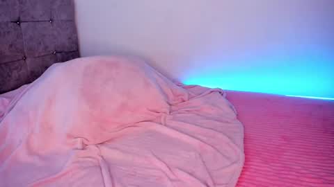 Snapshot of malena99_ chatting on March 12, 6:11 pm malena99_ online show from March 12, 6:11 pm