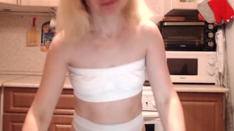 Snapshot of malenamila chatting on September 20, 9:18 pm Malena online show from September 20, 9:18 pm