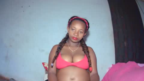 malinah01 online show from September 28, 1:31 pm