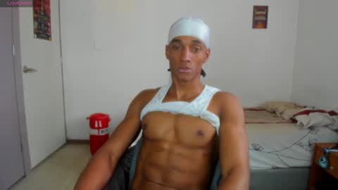 Snapshot of malkongarcia chatting on October 6, 10:05 pm malkongarcia online show from October 6, 10:05 pm