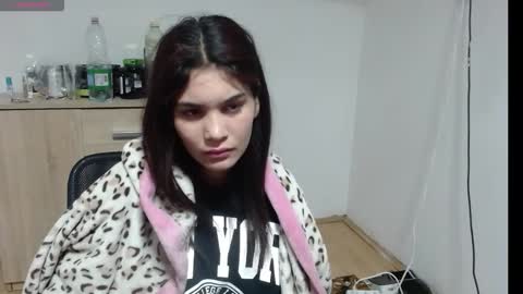 mallorymyers online show from November 5, 7:49 pm