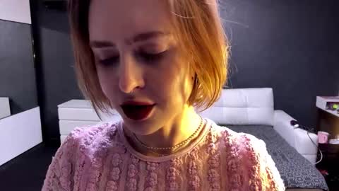 Nicole online show from March 27, 7:59 pm