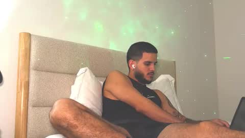 Snapshot of maluma09 chatting on October 27, 9:37 pm maluma09 online show from October 27, 9:37 pm