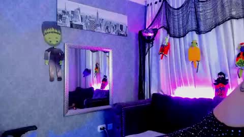   online show from October 29, 5:47 pm