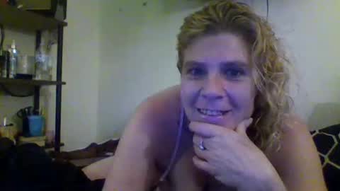 mindy22 online show from April 28, 5:45 am